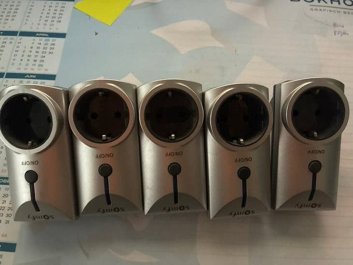Somfy draadloze stekkerdozen met aan/uit knop (5 stuks), Ophalen of Verzenden, Gebruikt, Overige merken, Stekkerdoos