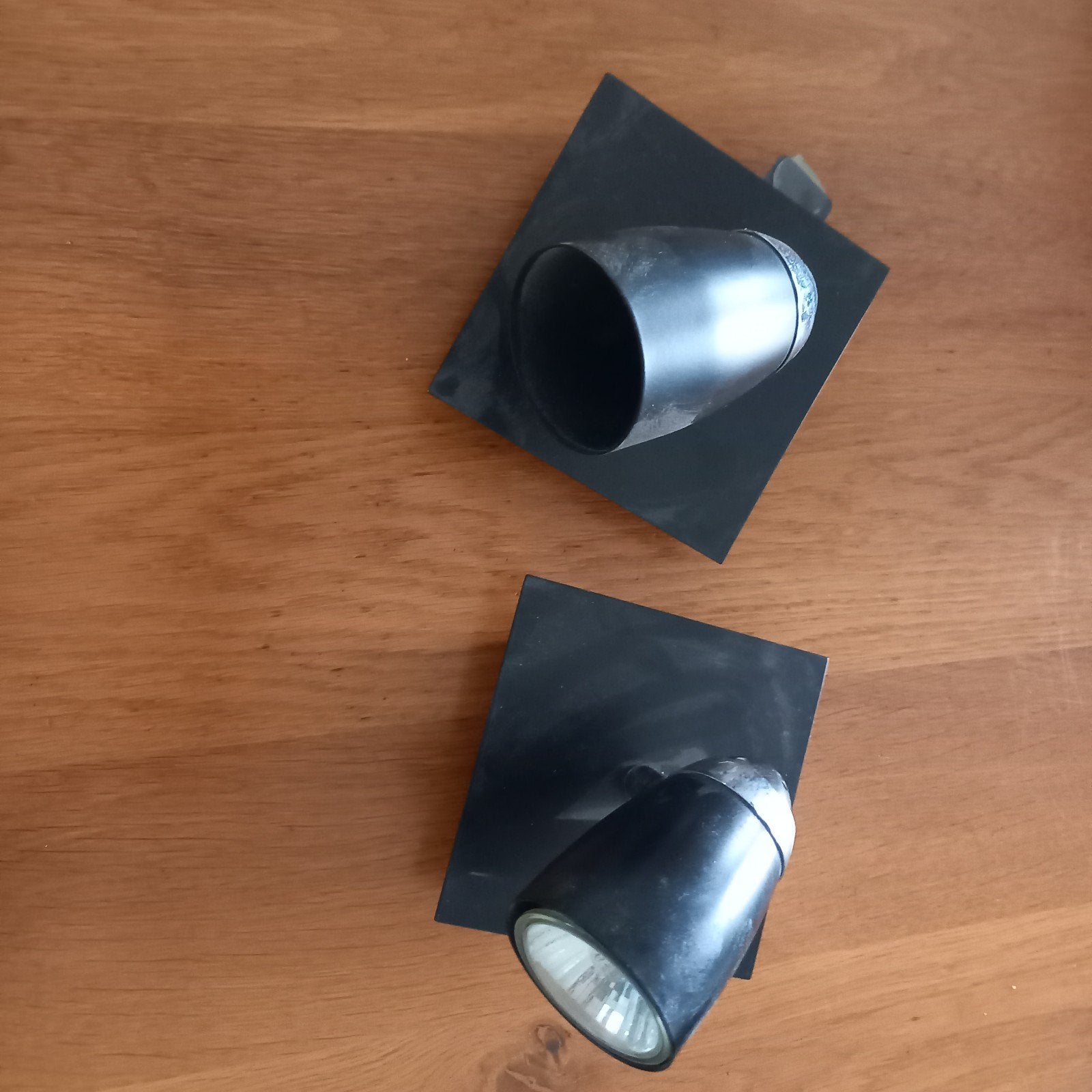 Set van 2 zwarte opbouwspots met GU10 fitting, Gebruikt, GU10, Opbouwspot, Overige merken