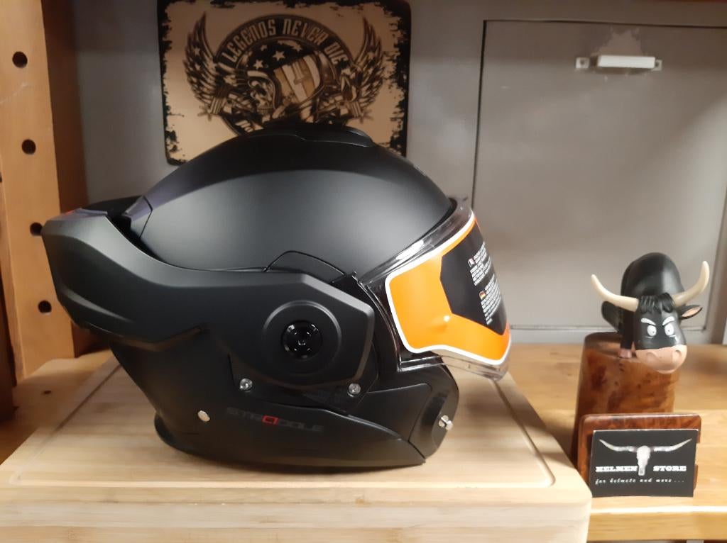 Beon stradale helm mat zwart Beon systeemhelm maat M nieuw, M, Pascalstraat 6 1704 RD Heerhugowaard, Systeemhelm, Dames