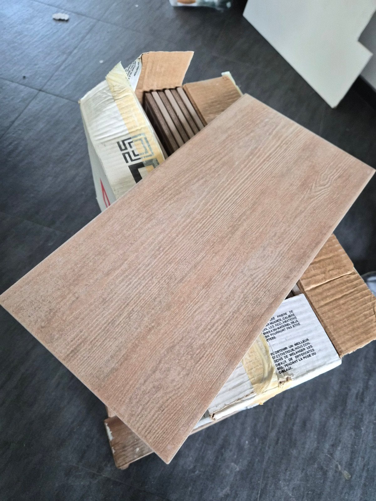 Kersenkleurige parkettegels - 9 m² in 2 maten, Nieuw, Minder dan 50 cm, 5 tot 10 m², 10 tot 30 cm