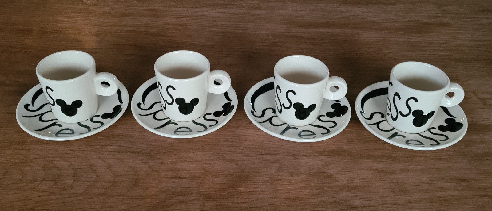 Vintage Disney Tams espressoset Mickey Mouse (4-delig), Ophalen of Verzenden, Mickey Mouse, Zo goed als nieuw, Servies
