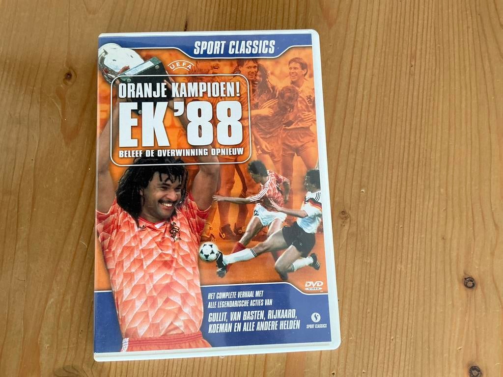 Oranje Kampioen! EK '88 DVD - Sport Classics, Cd's en Dvd's, Dvd's | Sport en Fitness, Voetbal, Alle leeftijden, Ophalen of Verzenden