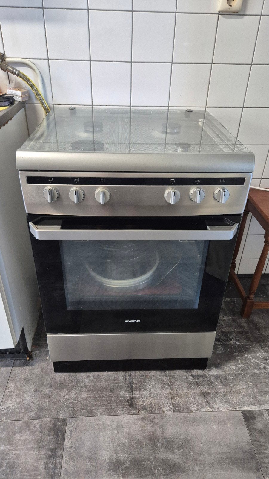 Inventum Vrijstaand Gasfornuis met Oven - Zilver/Zwart, Witgoed en Apparatuur, Ophalen, 4 kookzones, Zo goed als nieuw, Gas
