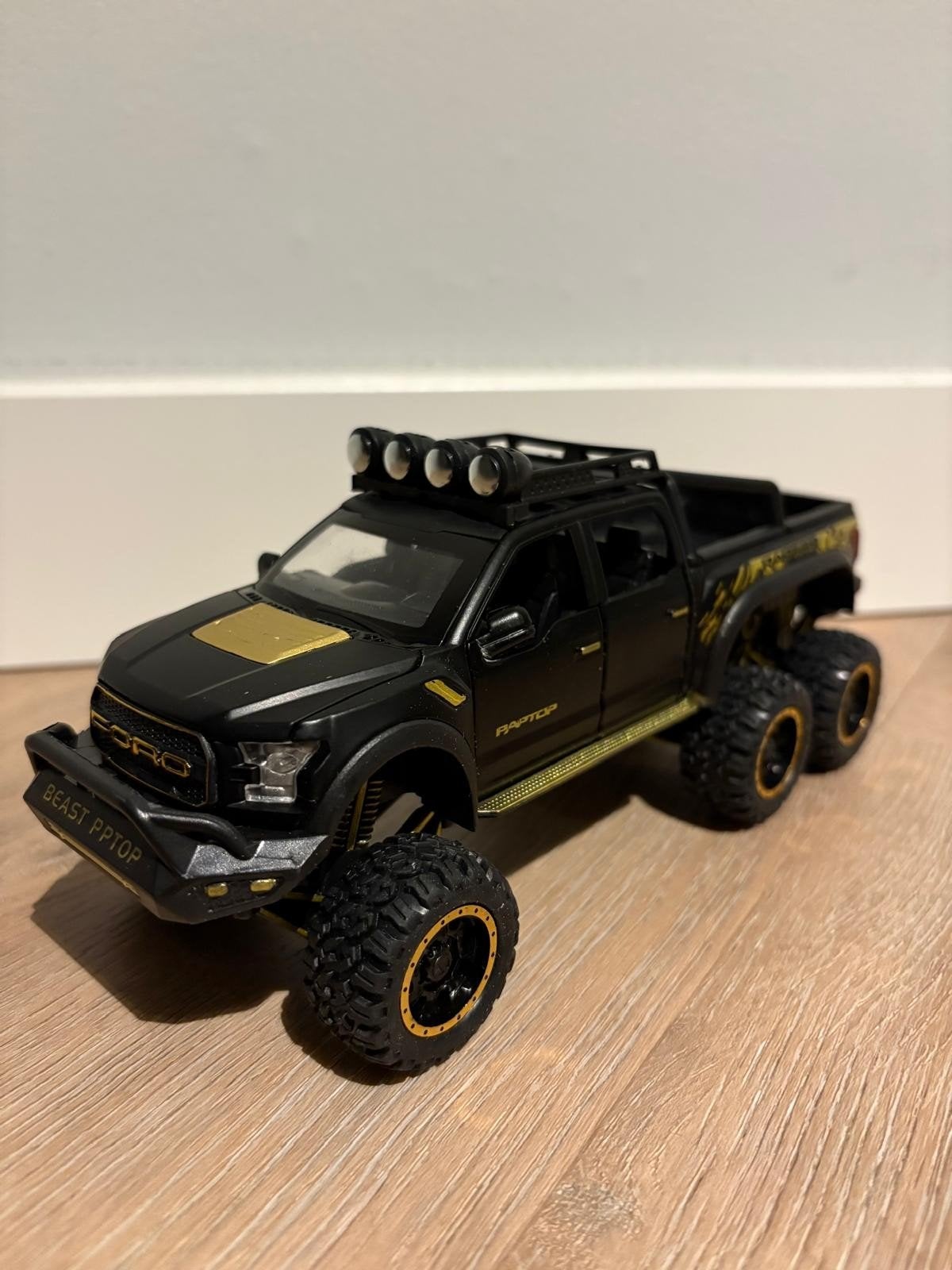 Mooie Ford raptor prachtige details, Hobby en Vrije tijd, Ophalen of Verzenden, Nieuw, Auto, Overige merken