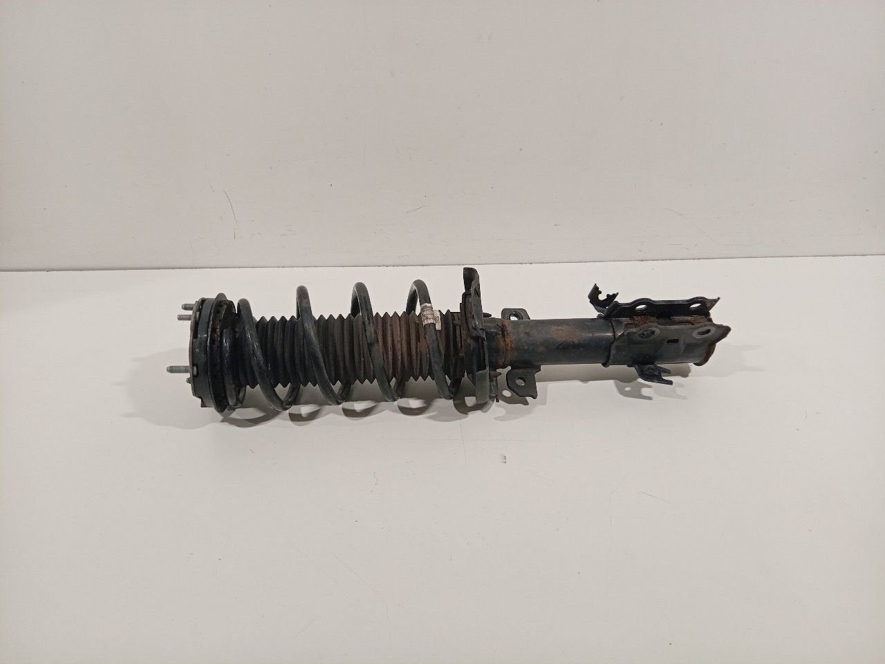 Veerpoot links voor Ford Fiesta, Onderdelen@venauto.nl, Van der Ven Autorecycling B.V., Gebruikt, Ettenseweg 76, 4706 PB Roosendaal, The Netherlands