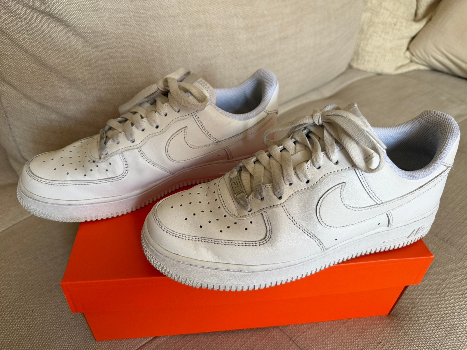 White airforce one sneakers, size EU 41, UK 7, US 9.5., Gebruikt, Nike, Overige typen, Ophalen of Verzenden