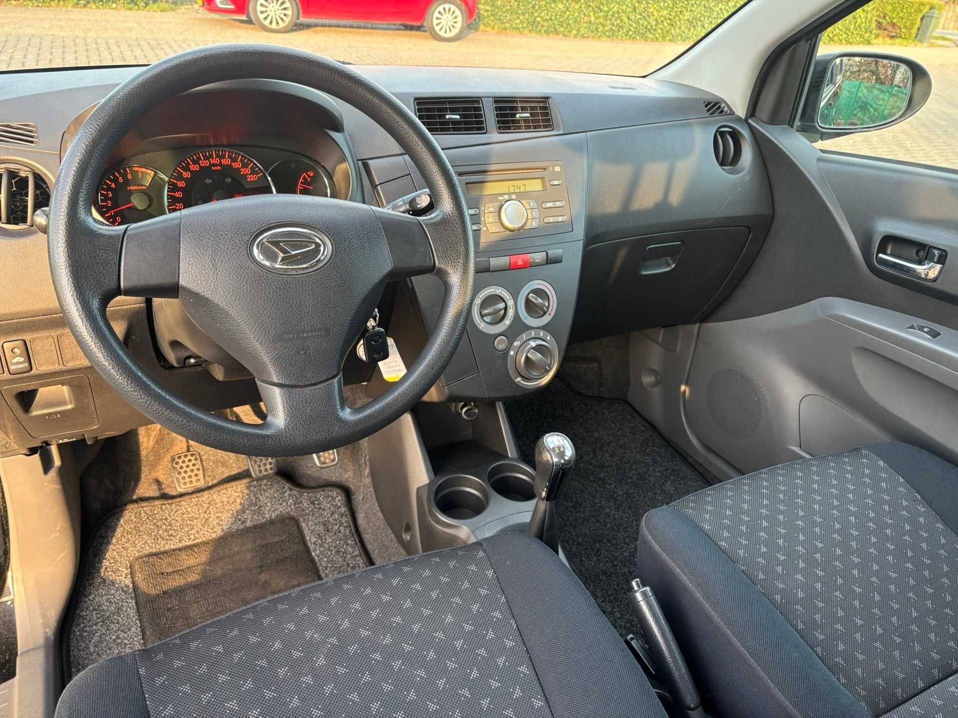 Daihatsu Cuore 1.0 Premium | Airco | Elektrische ramen | Spo, Auto's, Voorwielaandrijving, Stof, 18 €/maand, 4 stoelen