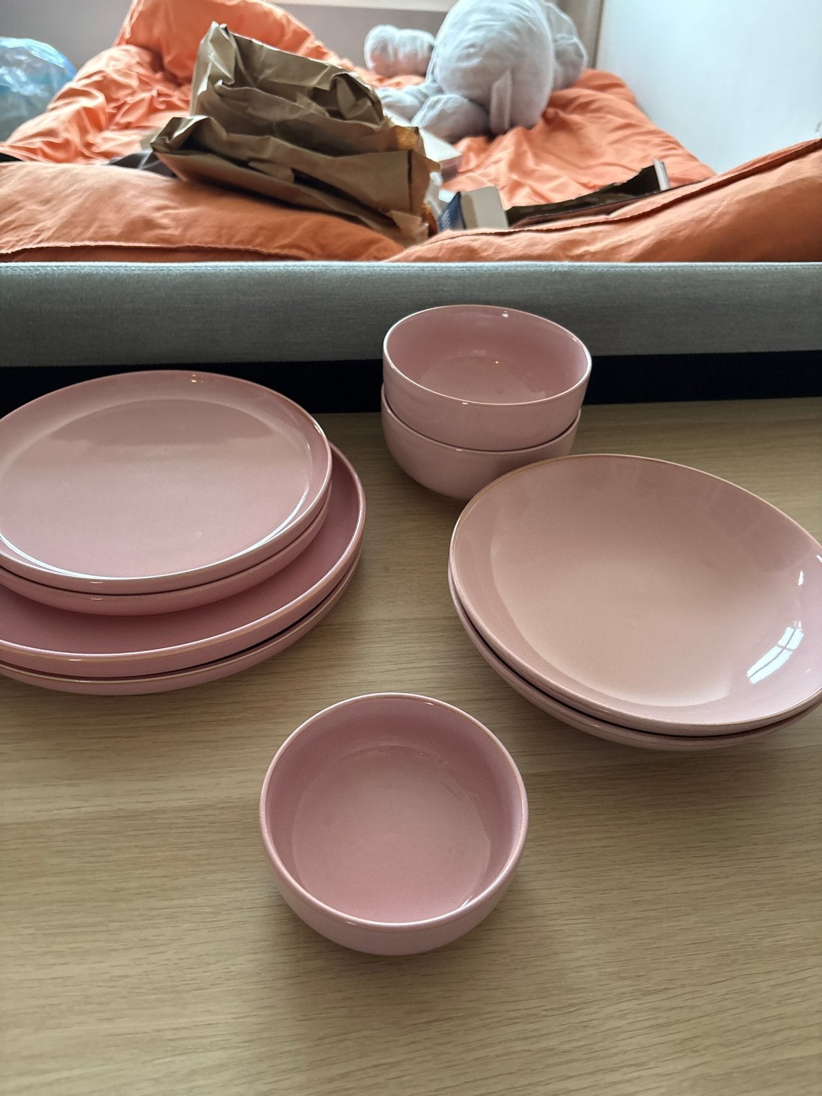 Roze borden en schaaltjes set - 9-delig, Huis en Inrichting, Ophalen, Zo goed als nieuw, Overige stijlen, Compleet servies