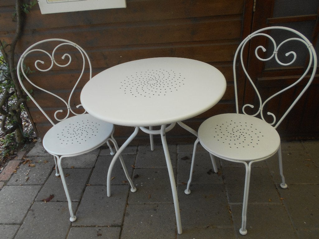 leuk metalen bistro set in nette staat en zeer stevig, Overige materialen, Gebruikt, Bijzettafel, Tuinset