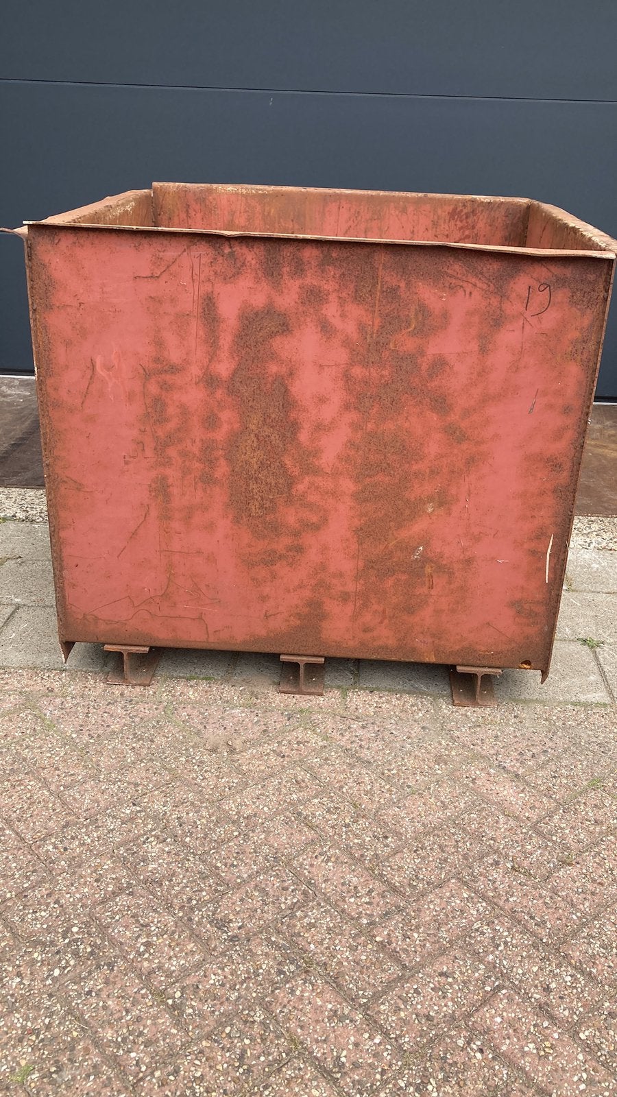 IJzeren bakken, Ophalen, Overige materialen, Gebruikt, 100 tot 150 cm