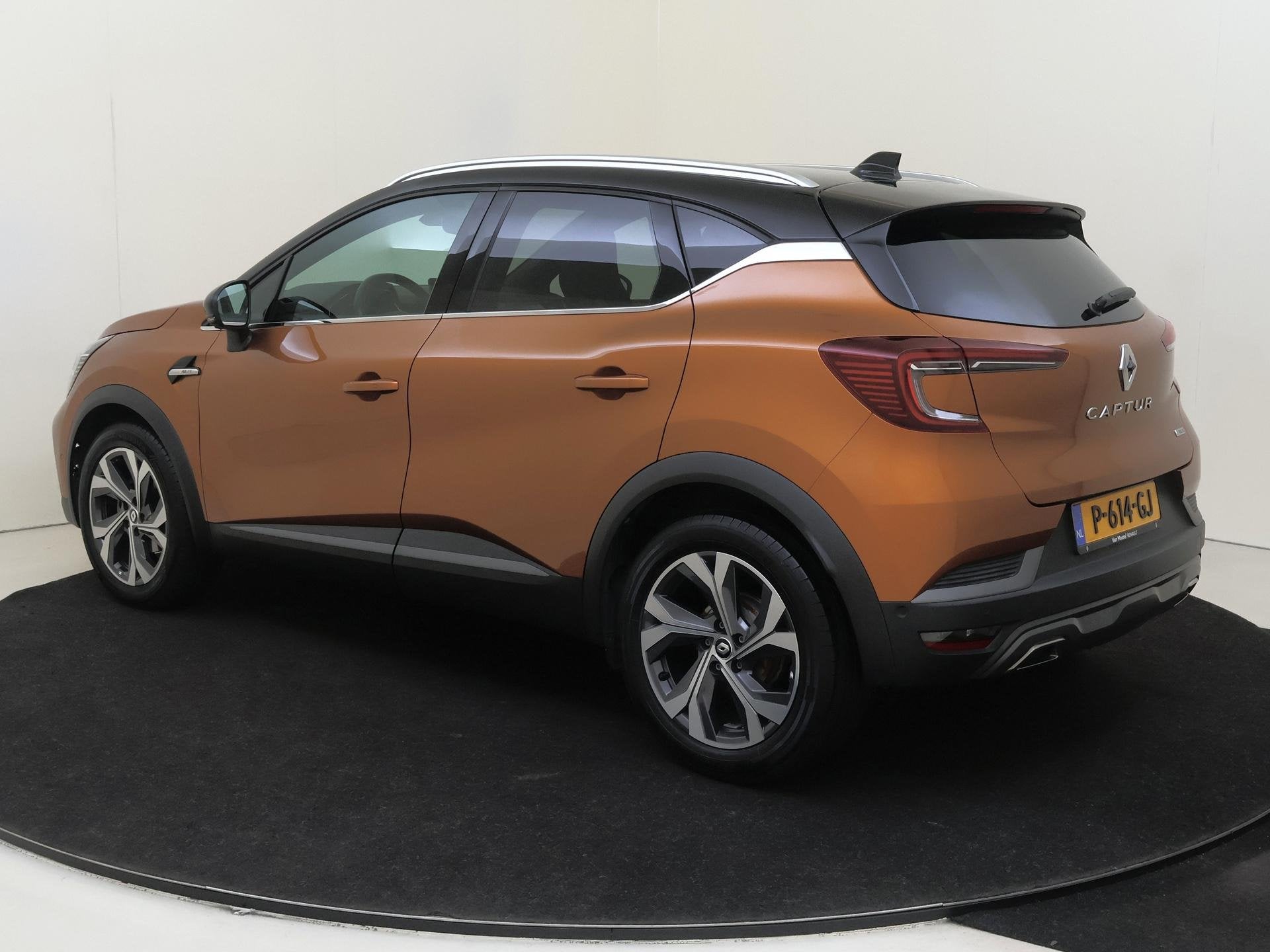 Renault Captur 1.3 TCe R.S. Line 140PK | Navigatie | 360 Gra, Voorwielaandrijving, Gebruikt, Euro 6, Leder en Stof