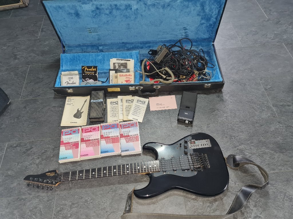Vintage Casio PG-380 MIDI Gitaar Set  + 4 Zeldzame ROM Cards, Ophalen, Gebruikt, Solid body, Overige merken