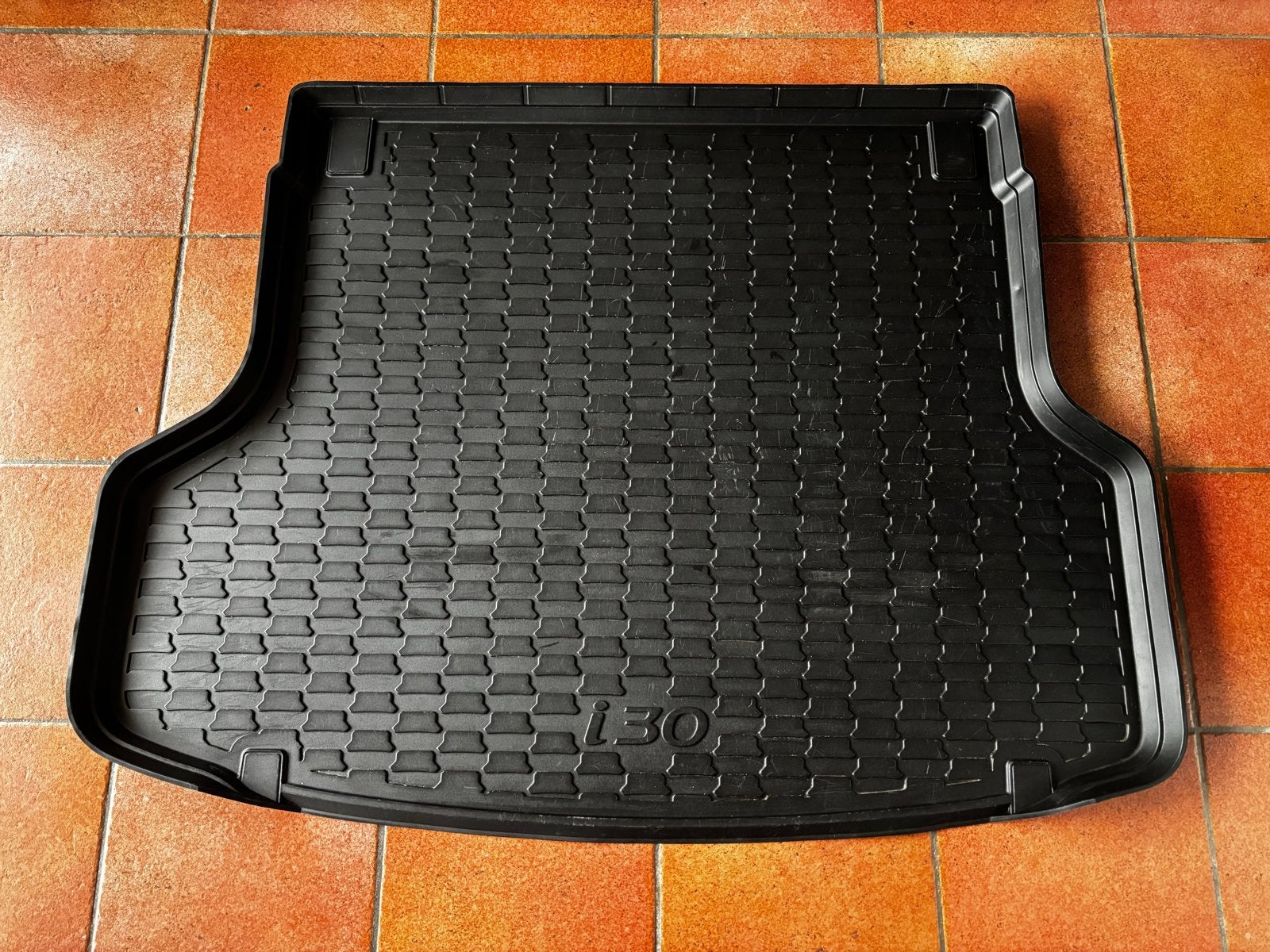 Hyundai i30 combi / station kofferbakmat - Kunststof, Ophalen, Gebruikt