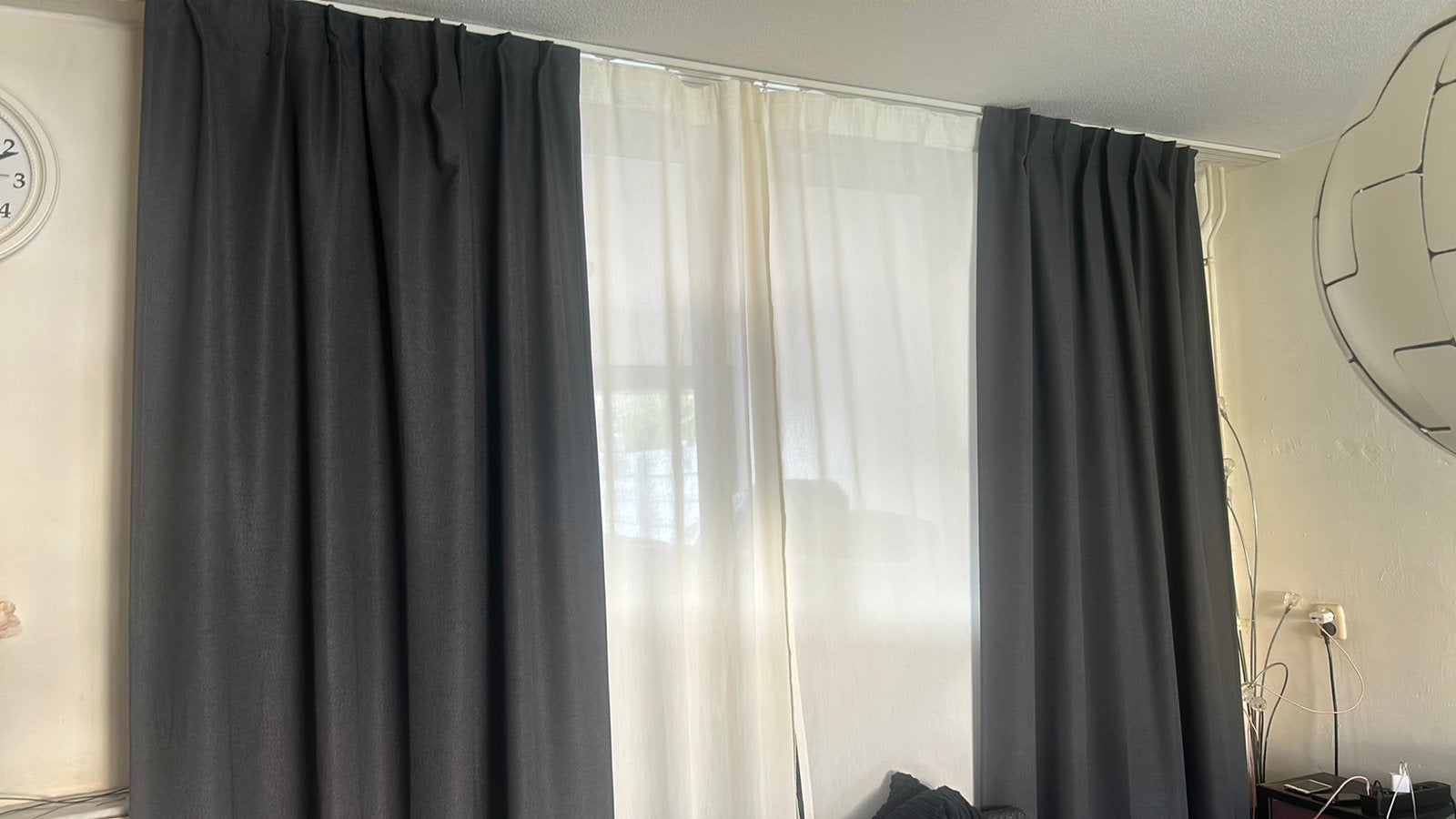 Gordijnen, Huis en Inrichting, Ophalen of Verzenden, Zo goed als nieuw, Grijs, 200 cm of meer