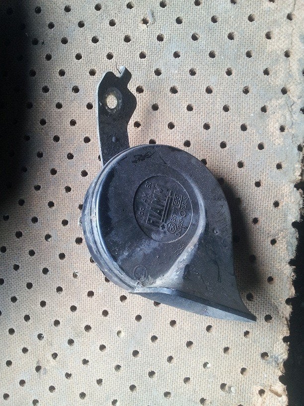Claxon Puma 1999, Ophalen of Verzenden