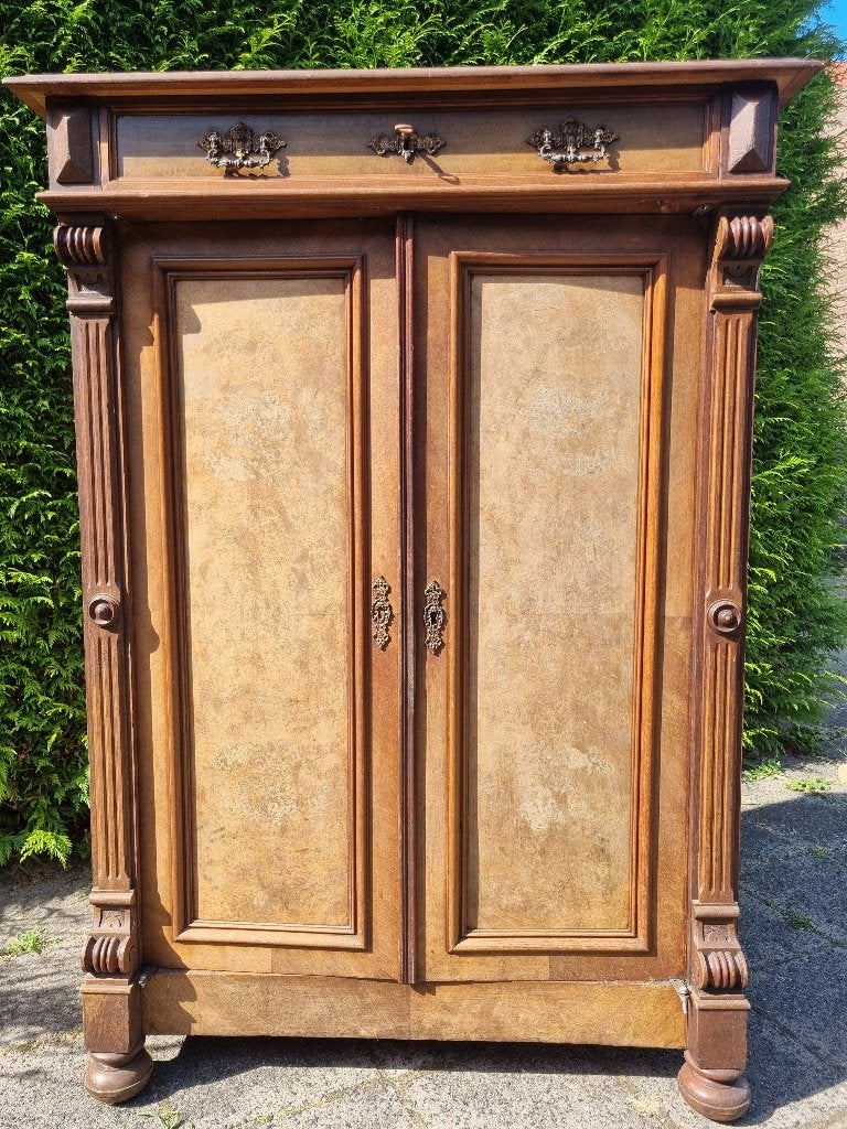 Meidenkast Antiek, Ophalen