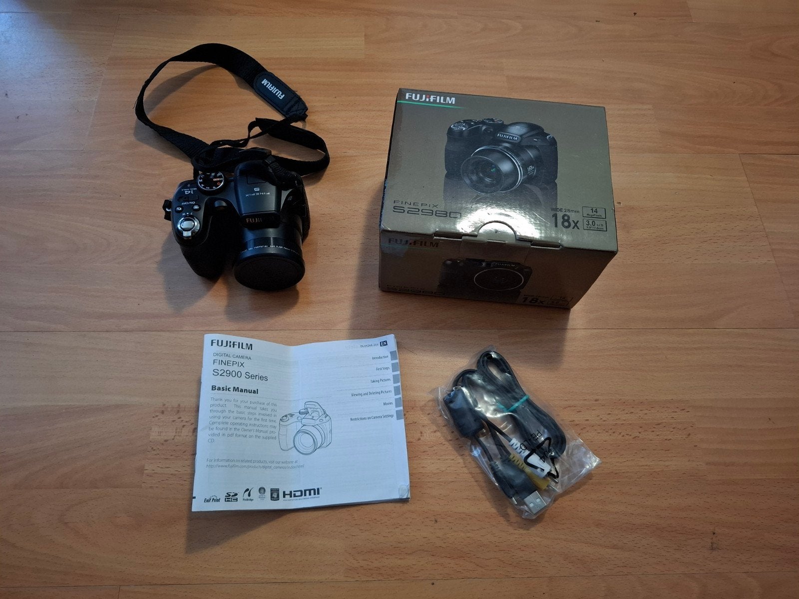 Fujifilm Finepix S2980, 14 megapixels, Ophalen of Verzenden, Zo goed als nieuw, Fujifilm