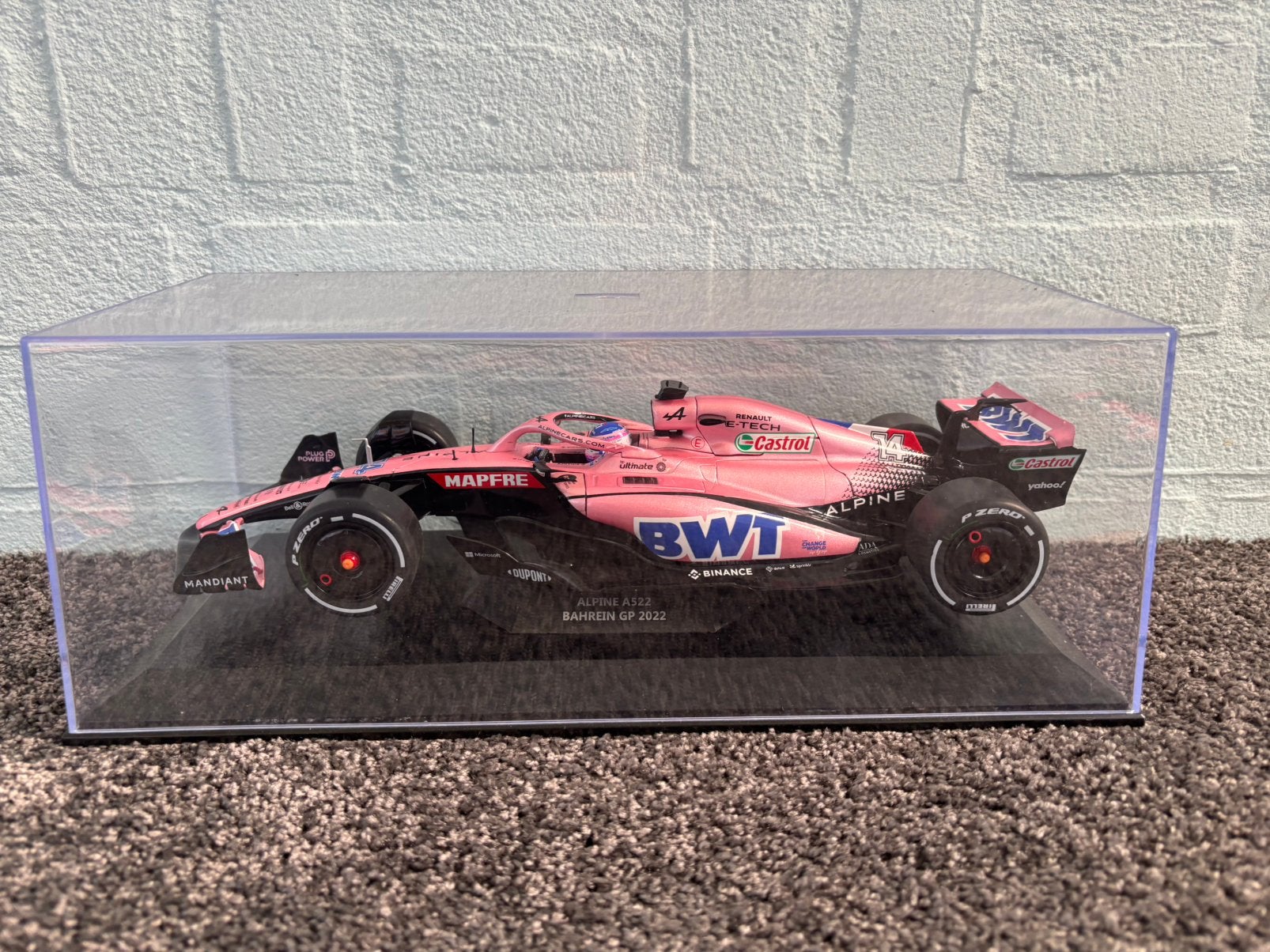 Fernando alonso 1:18 model bahrein 2022, Ophalen of Verzenden, Zo goed als nieuw, Formule 1