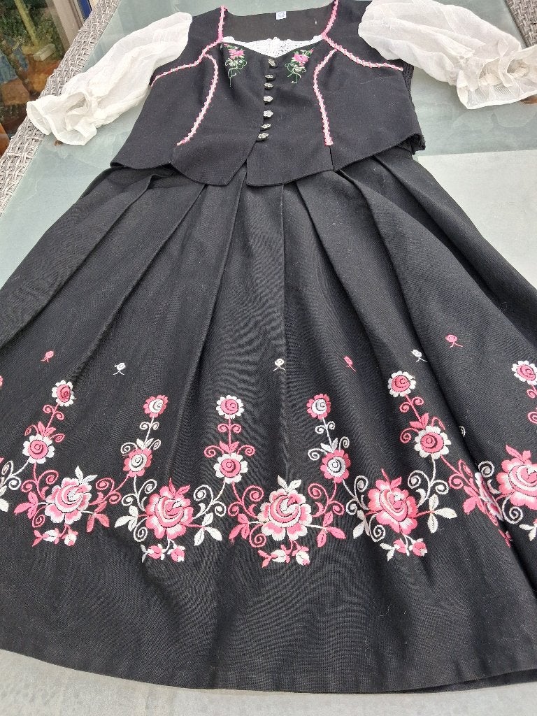 Dirndl damesjurk blouse austria orginal D/NL 40, Maat 38/40 (M), Ophalen of Verzenden, Kleding, Overige thema's