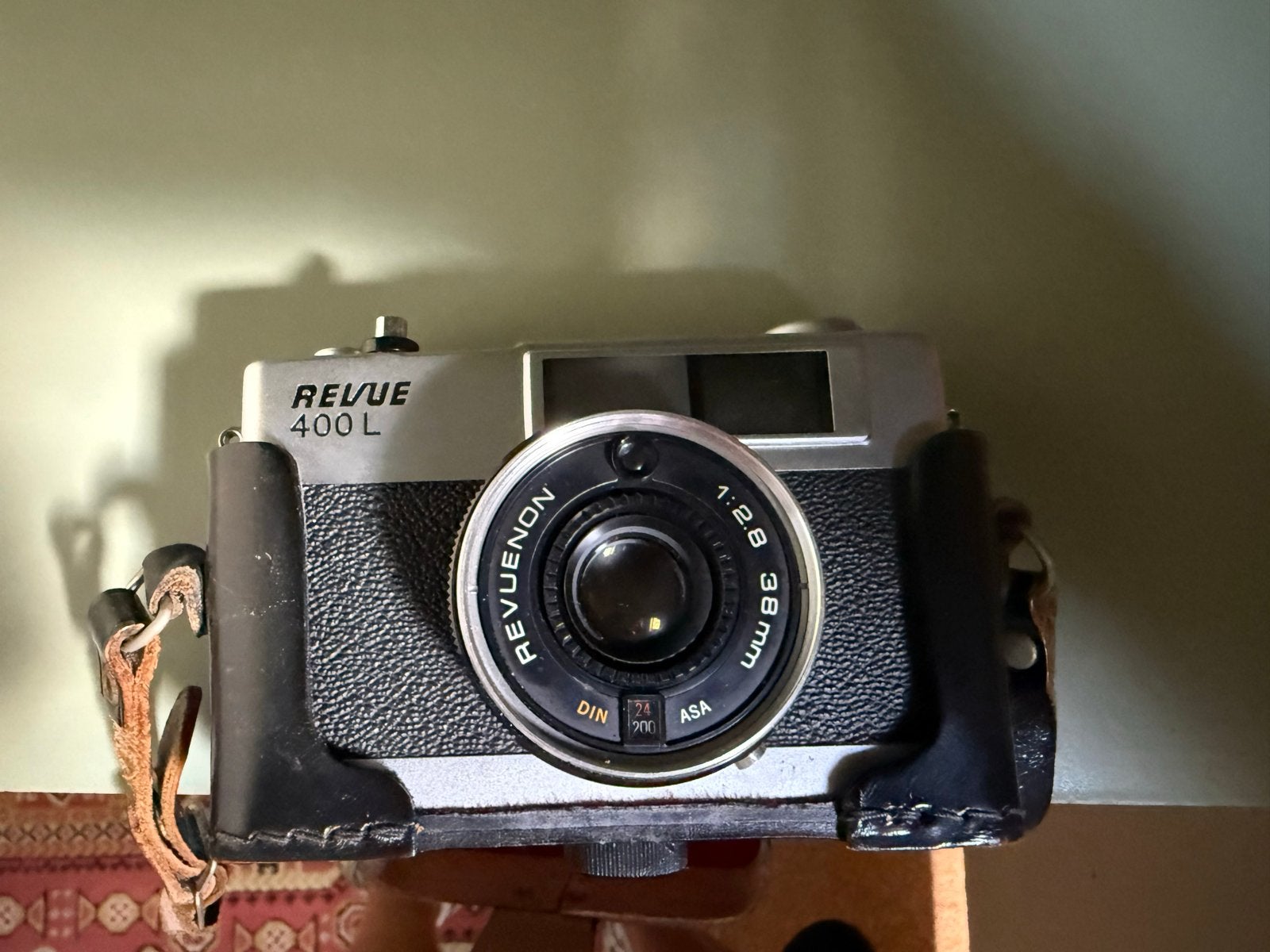 Revue 400 L vintage fotocamera met Revuenon 1:2.8 38mm lens, Ophalen of Verzenden, Gebruikt, Compact, Overige Merken