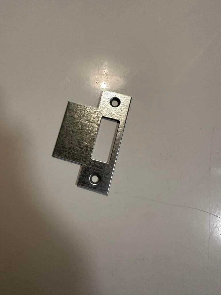 Sluitplaat voor deurslot - Nieuw, Ophalen of Verzenden, Nieuw, IJzer, Slot