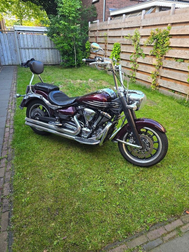 Yamaha XV1900 Midnight star/Roadliner, 2 cilinders, Sportuitlaat, Gebruikt, 1900 cc