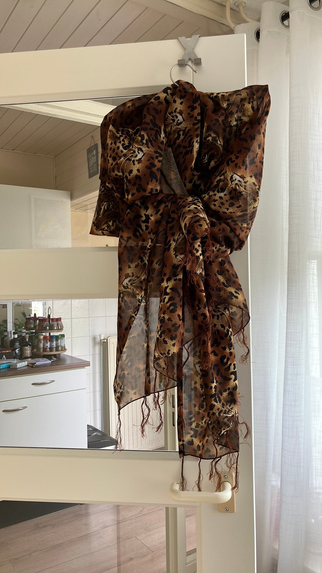 Mooie grote panter print sjawl, Ophalen of Verzenden, Zo goed als nieuw, Sjaal