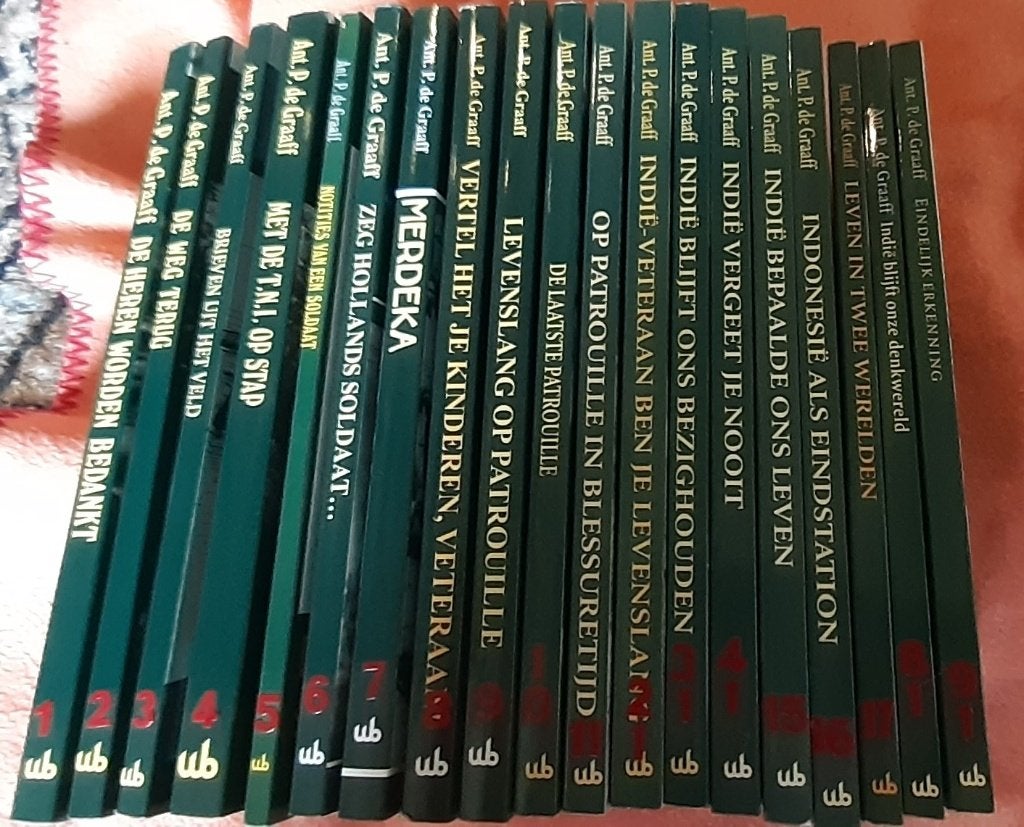 Ant.p.de Graaf, 19 boeken, Boeken, Ophalen of Verzenden, Zo goed als nieuw, Landmacht, 1945 tot heden