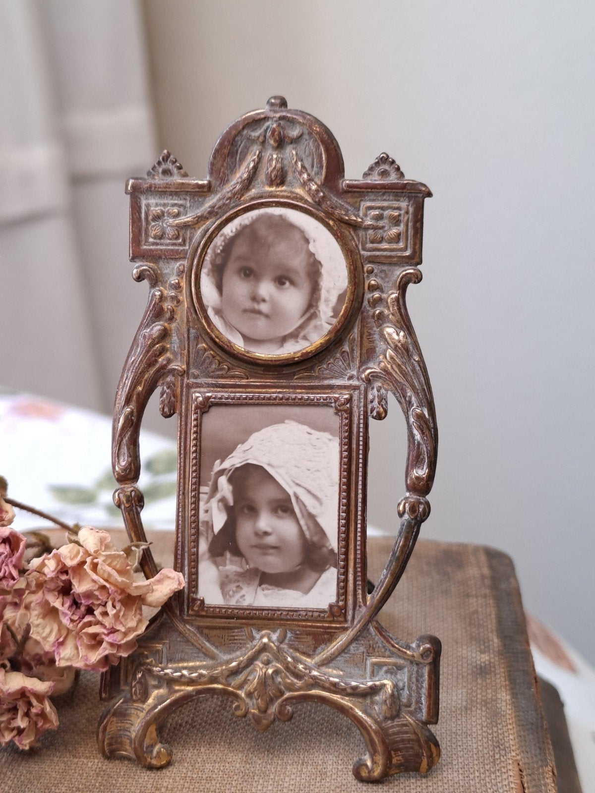 Art Nouveau/Jugendstil dubbel fotolijstje 1900 brons/9x4 cmn, Verzenden