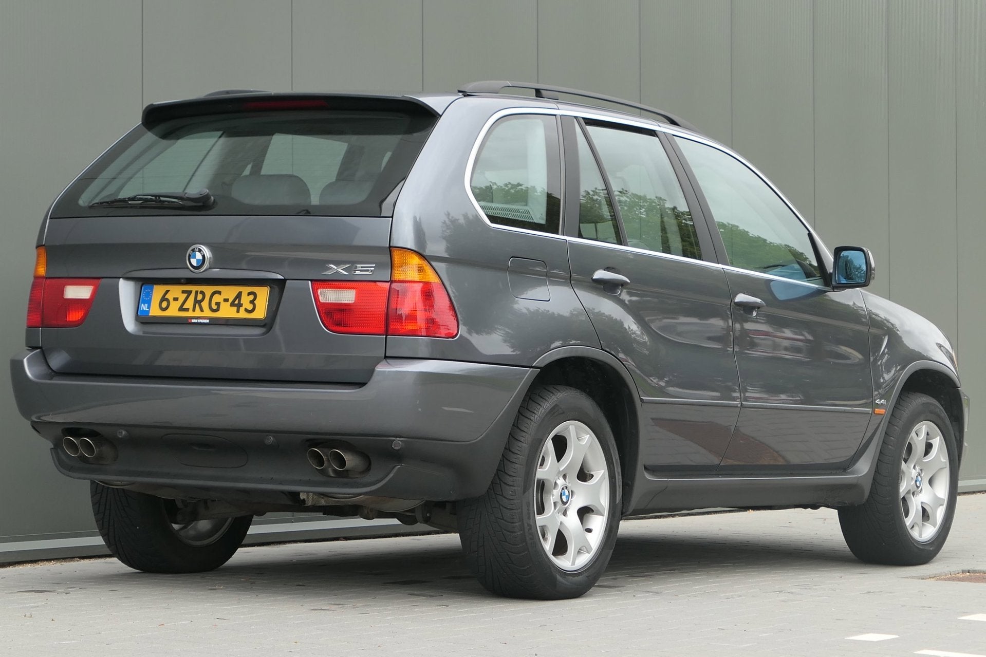 BMW X5 4.4i Youngtimer Schuifdak Memory Navi Stoelverwarming, Automaat, Gebruikt, 138 €/maand, Bedrijf