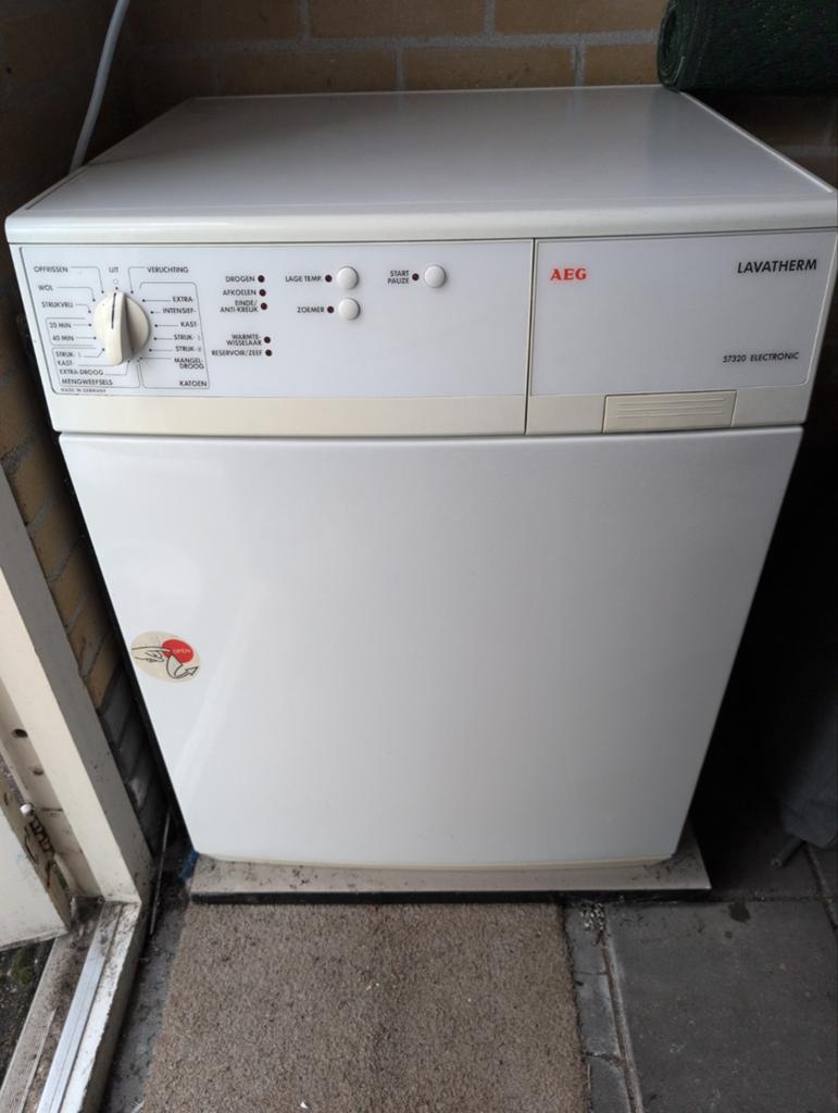 AEG Lavatherm 57320 Elektronische Wasdroger, Witgoed en Apparatuur, Wasdrogers, Ophalen, 6 tot 8 kg, Gebruikt, Condens