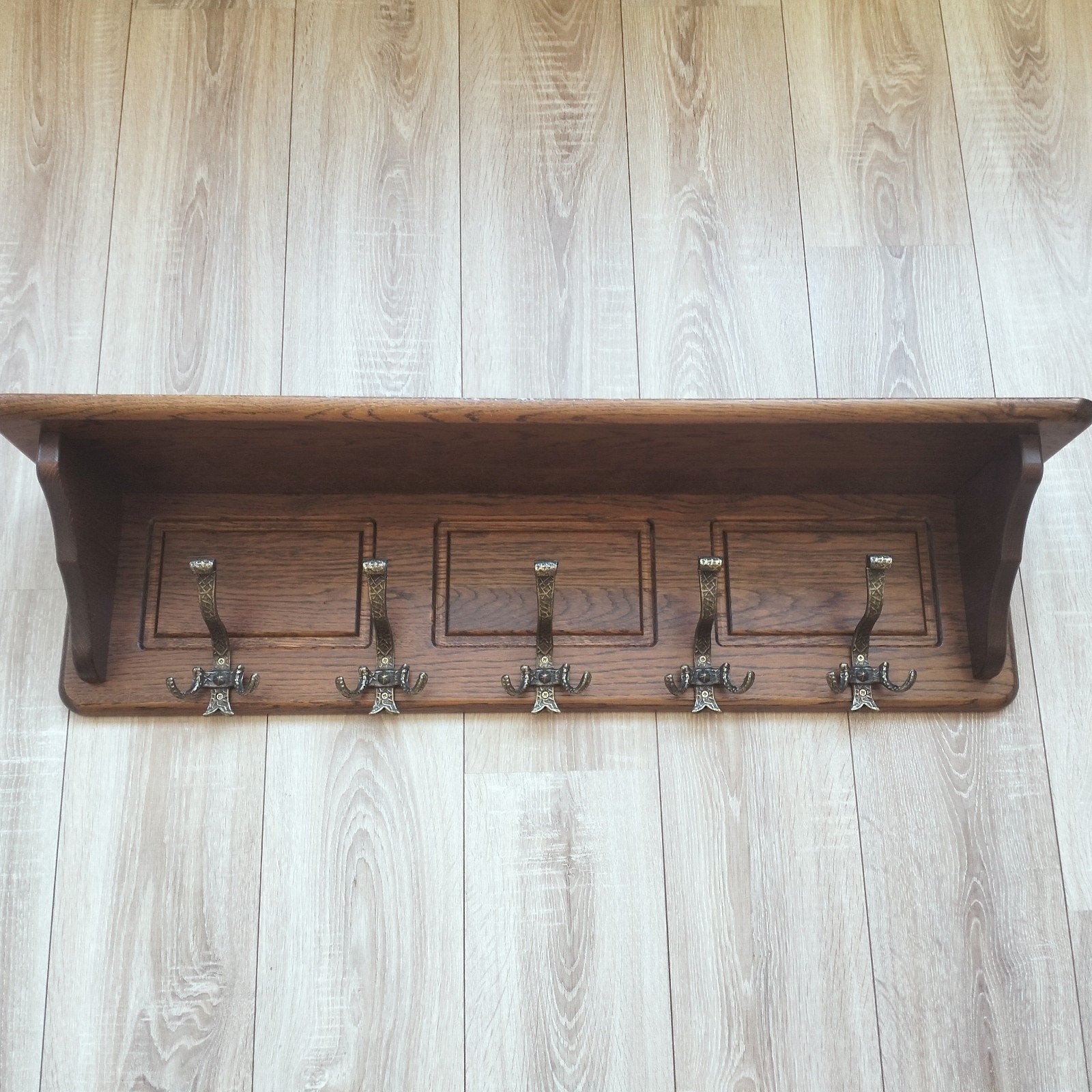 donker eiken wand kapstok met 5 haken, Wandkapstok, Gebruikt, Ophalen of Verzenden, Minder dan 100 cm