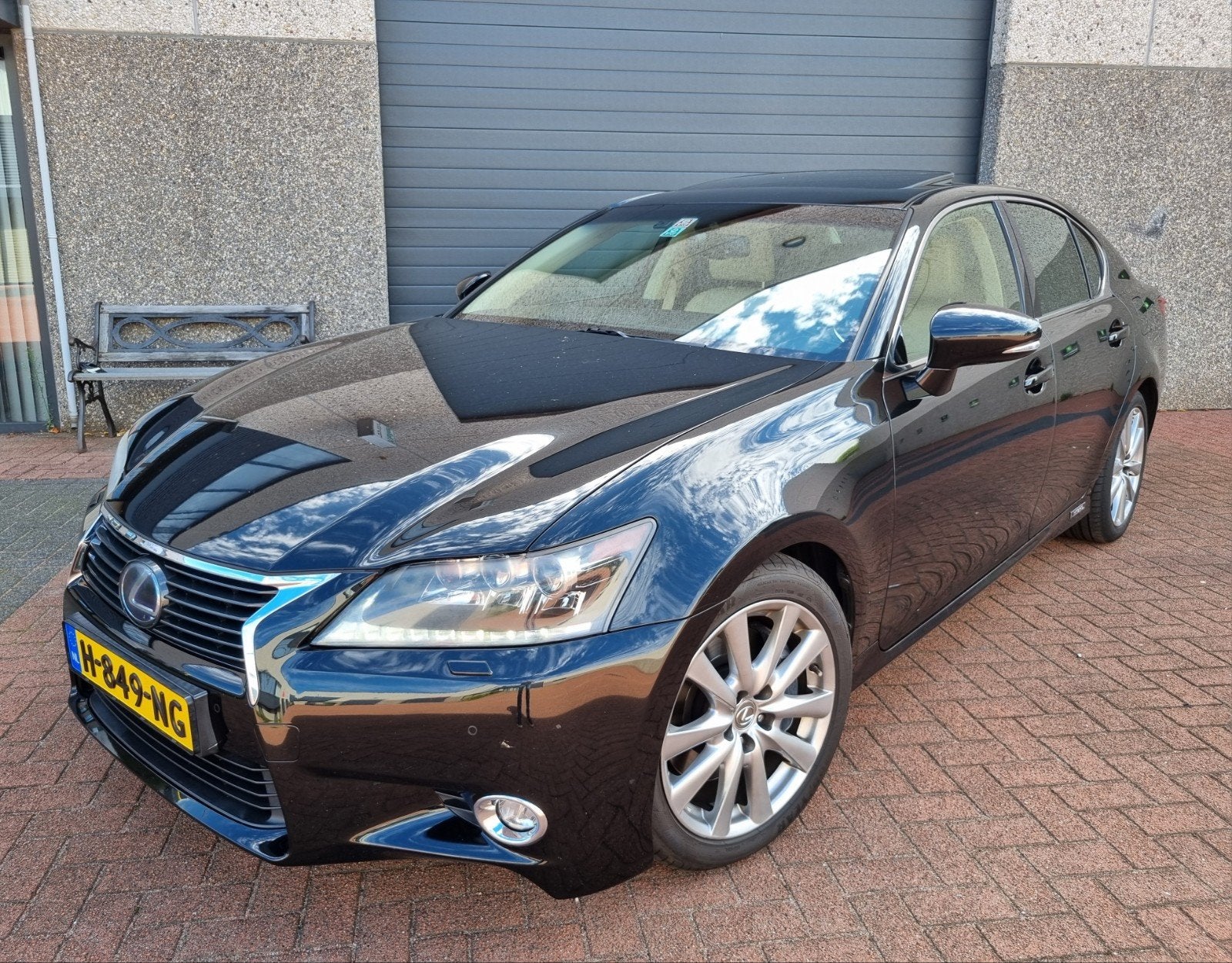 Lexus GS300h President Line - Android Auto, Automaat, Achterwielaandrijving, Beige, 181 pk