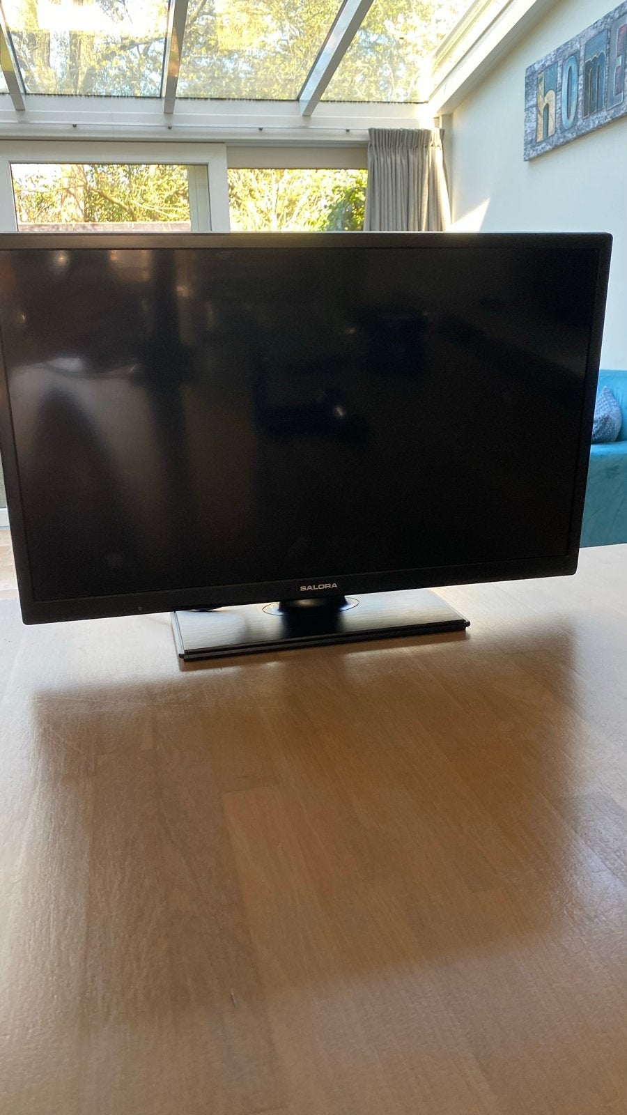 Salora 24LED9105CD LED TV - 60 cm (24 inch), LED, HD Ready (720p), Zo goed als nieuw, 40 tot 60 cm