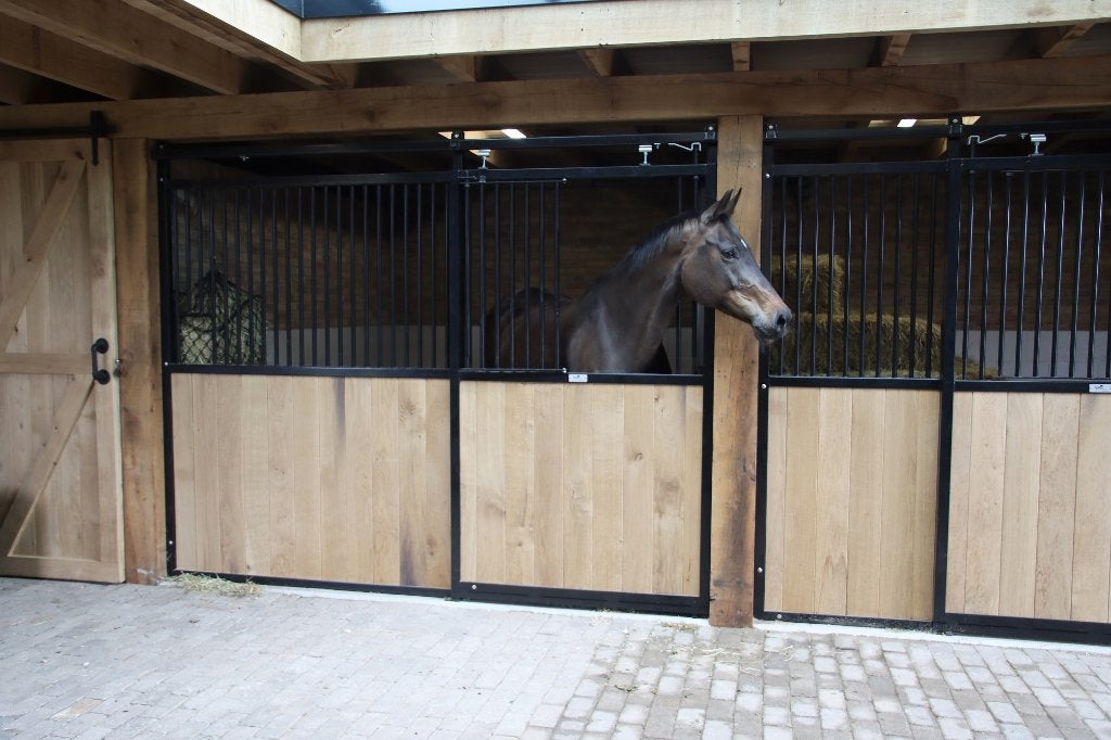 Paardenbox - voorraad of op maat | Kwaliteit voor elk budget, Stalling, 1 paard of pony