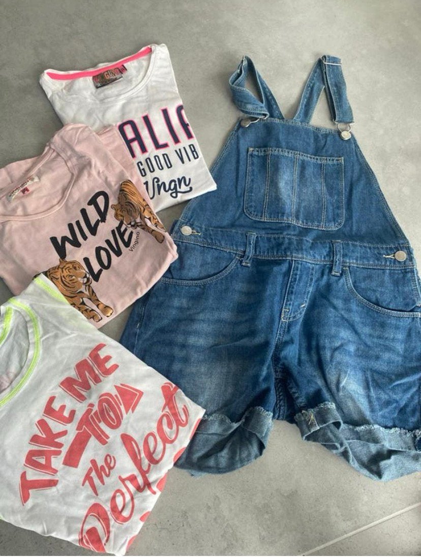 Leuke set: denim tuinbroek en 3 T-shirts voor meisjes mt 152, Ophalen of Verzenden, Zo goed als nieuw, Maat 152