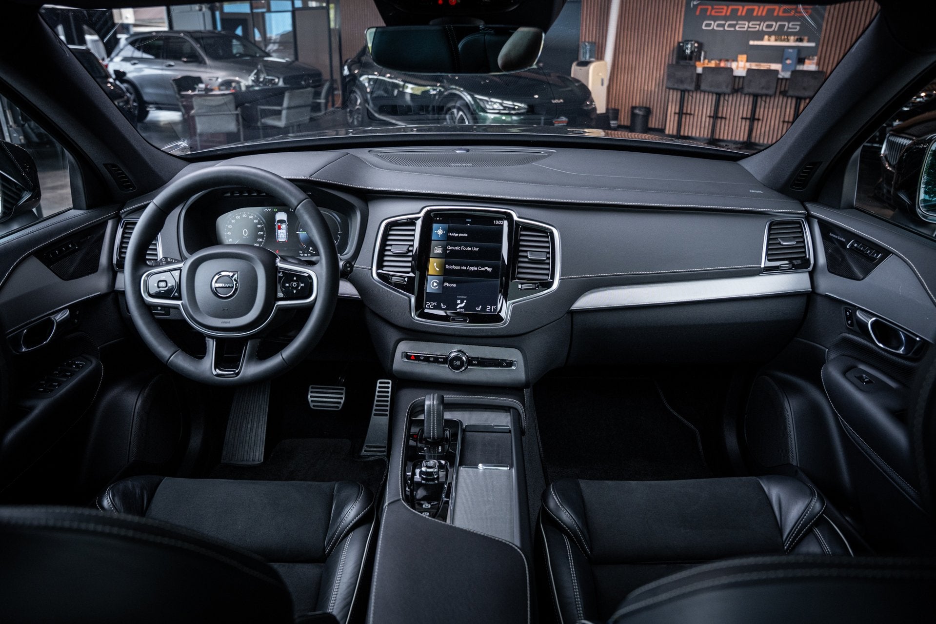 Volvo XC90 2.0 T8 Recharge AWD|Pano|Elec Trekh|Pilot Assist|, Gebruikt, 4 cilinders, 1969 cc, 7 stoelen