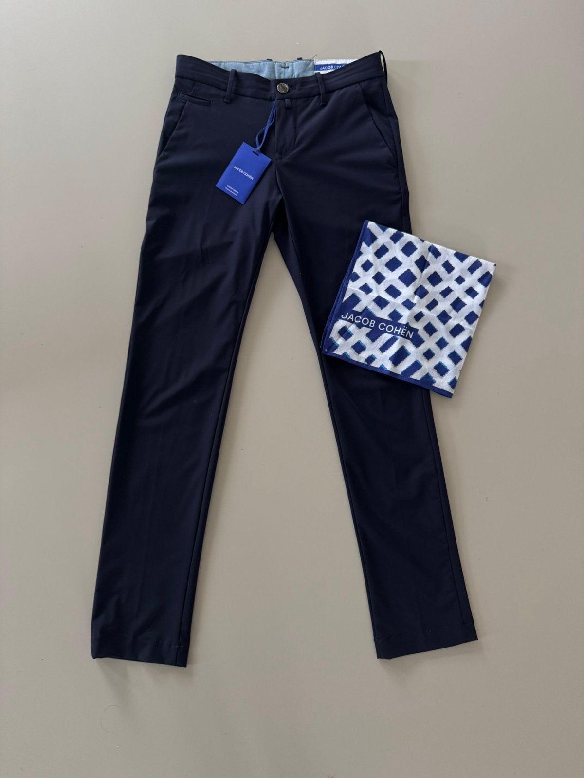 Jacob Cohen stretch Bobby – Nieuw  – Maat 29, Ophalen of Verzenden, Nieuw, Maat 46 (S) of kleiner, Blauw