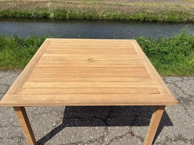 Royal Botania Premium zware teakhouten tuintafel 140x140cm, Ophalen, Zo goed als nieuw, Vierkant, Teakhout