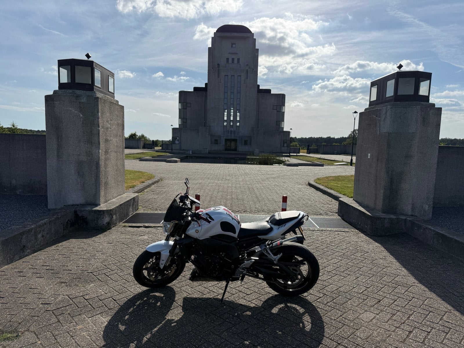 Yamaha FZ1N 2009 | Akrapovič | 47.000 km| Zeer nette staat, Sportuitlaat, 4 cilinders, Motorrijbewijs A, Gebruikt