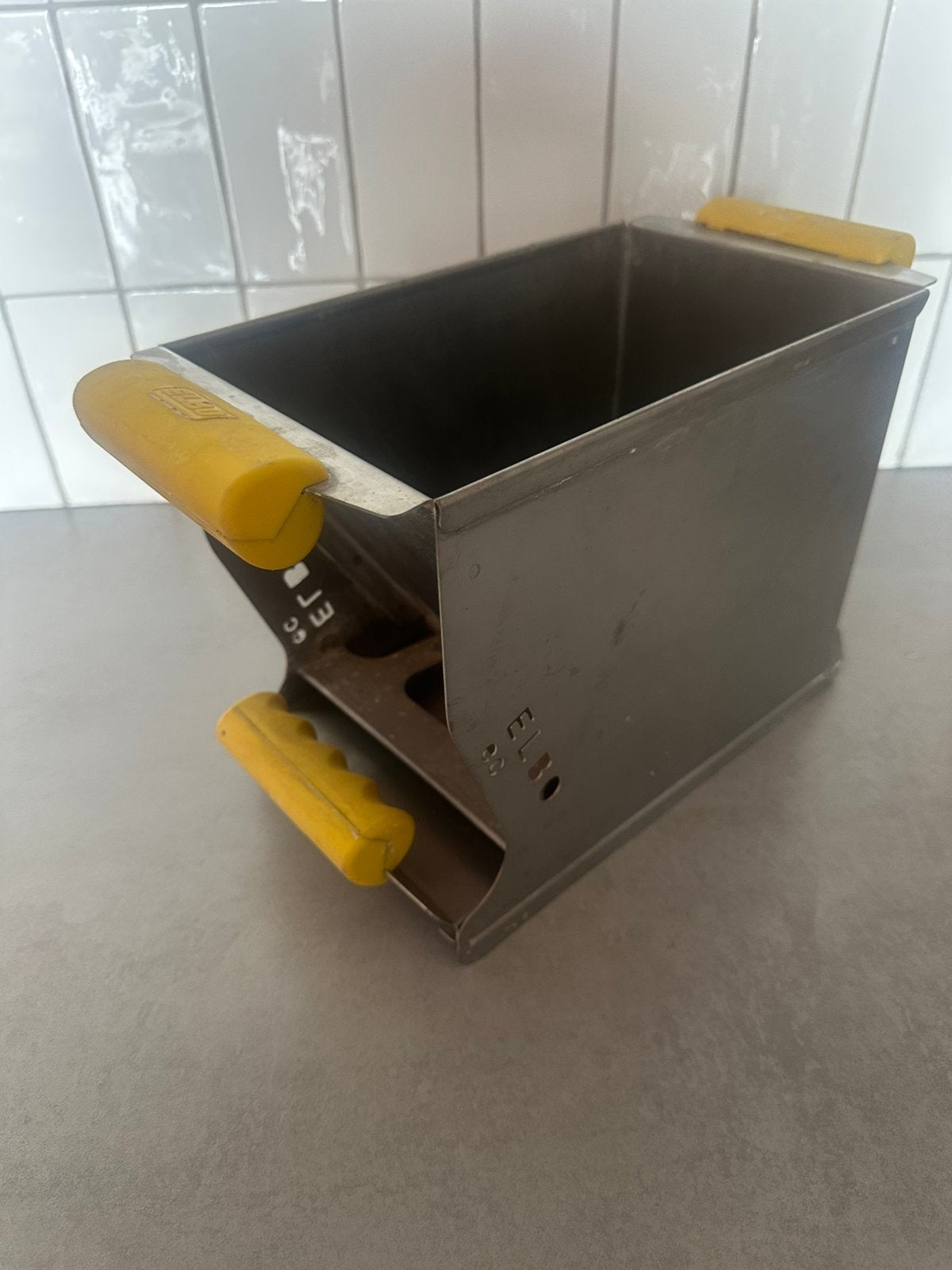 Elbo lijmbak 150mm blokken lijmen, Ophalen, Gebruikt