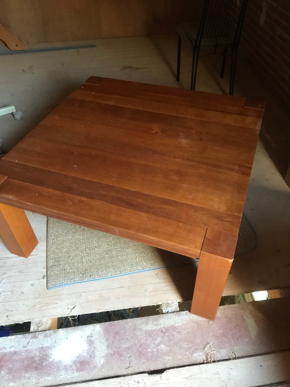 Salontafel van Kersenhout ., Huis en Inrichting, Ophalen, 50 tot 100 cm, Vierkant, Zo goed als nieuw