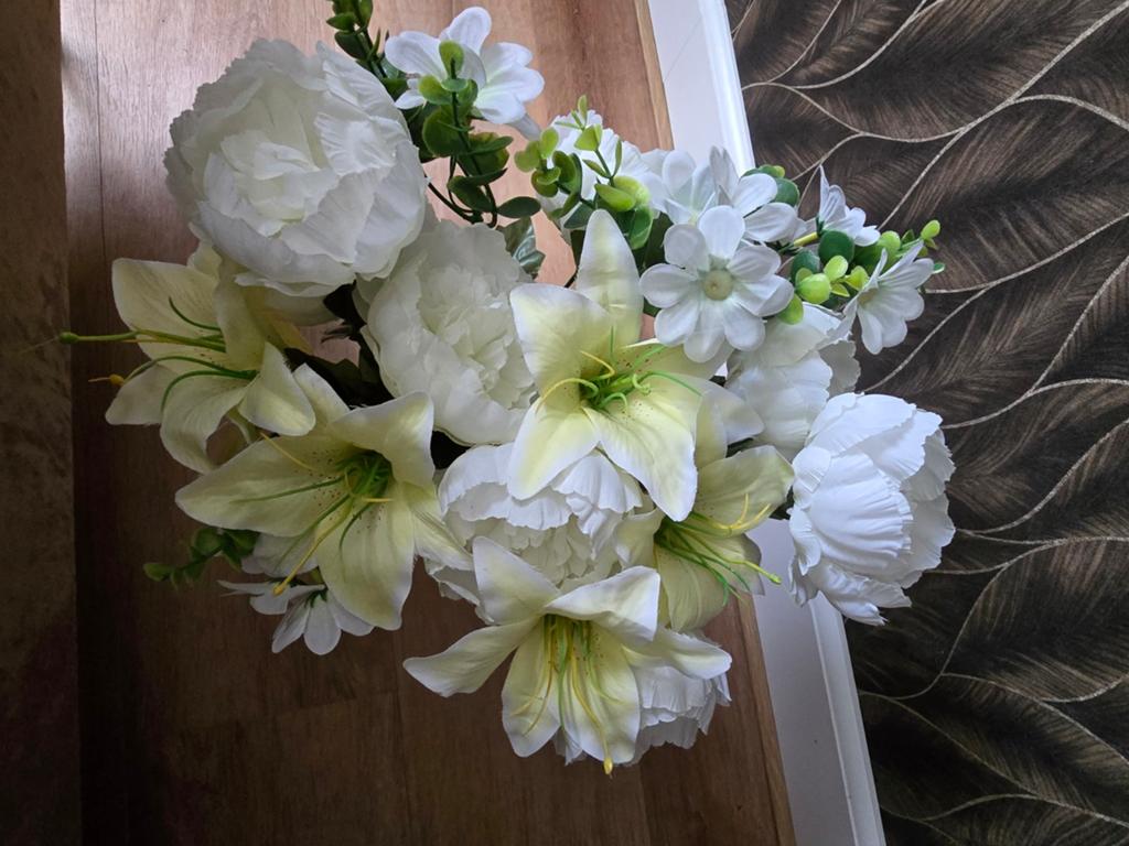 Zijden boeket bloemen, Ophalen of Verzenden, Zo goed als nieuw