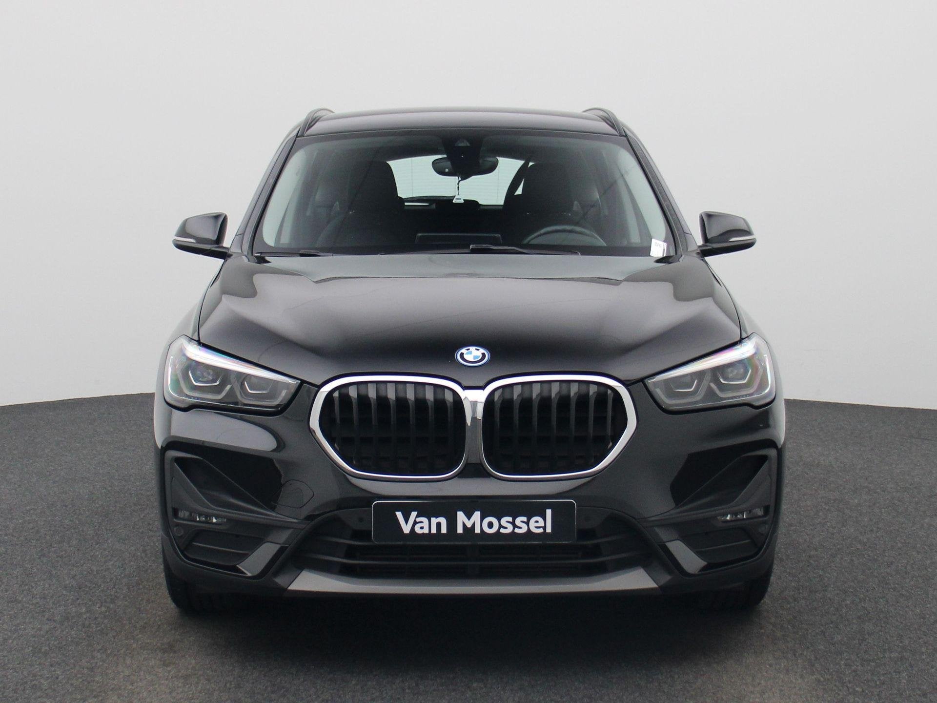 BMW X1 xDrive25e | Automaat | Achteruitrijcamera | Parkeerse, Auto's, 12 maanden, Stof, Zwart, Plug-in hybride