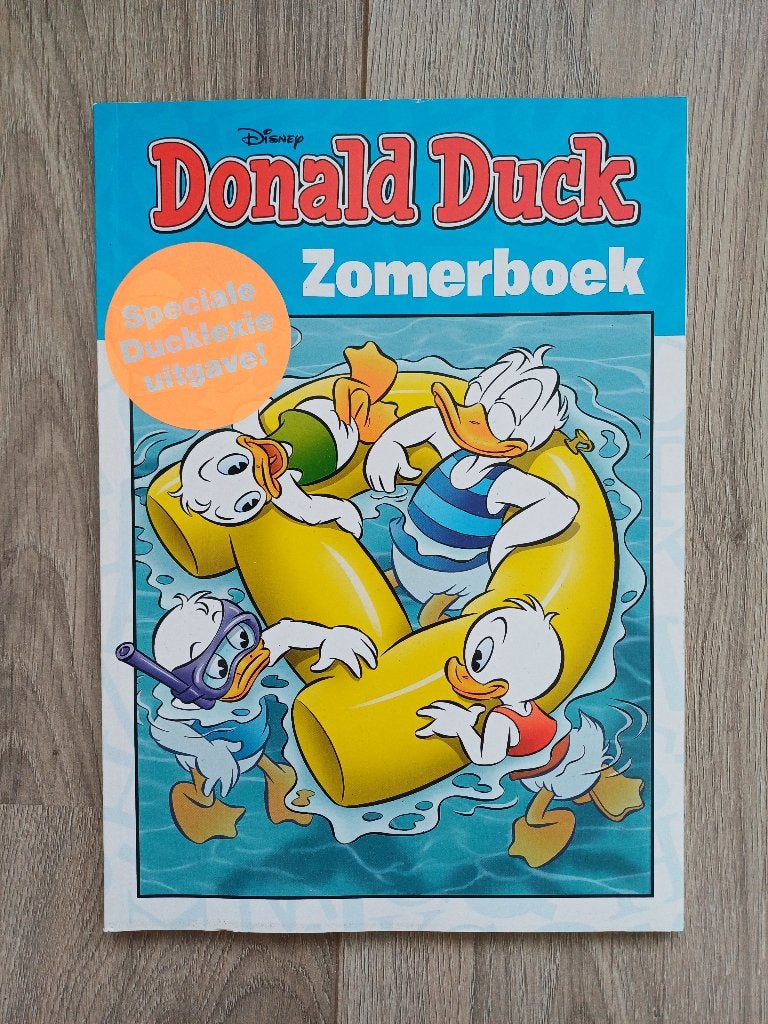Donald Duck zomerboek, dyslexie uitgave; nieuwstaat!, Boeken, Eén stripboek, Ophalen of Verzenden, Zo goed als nieuw, Walt Disney