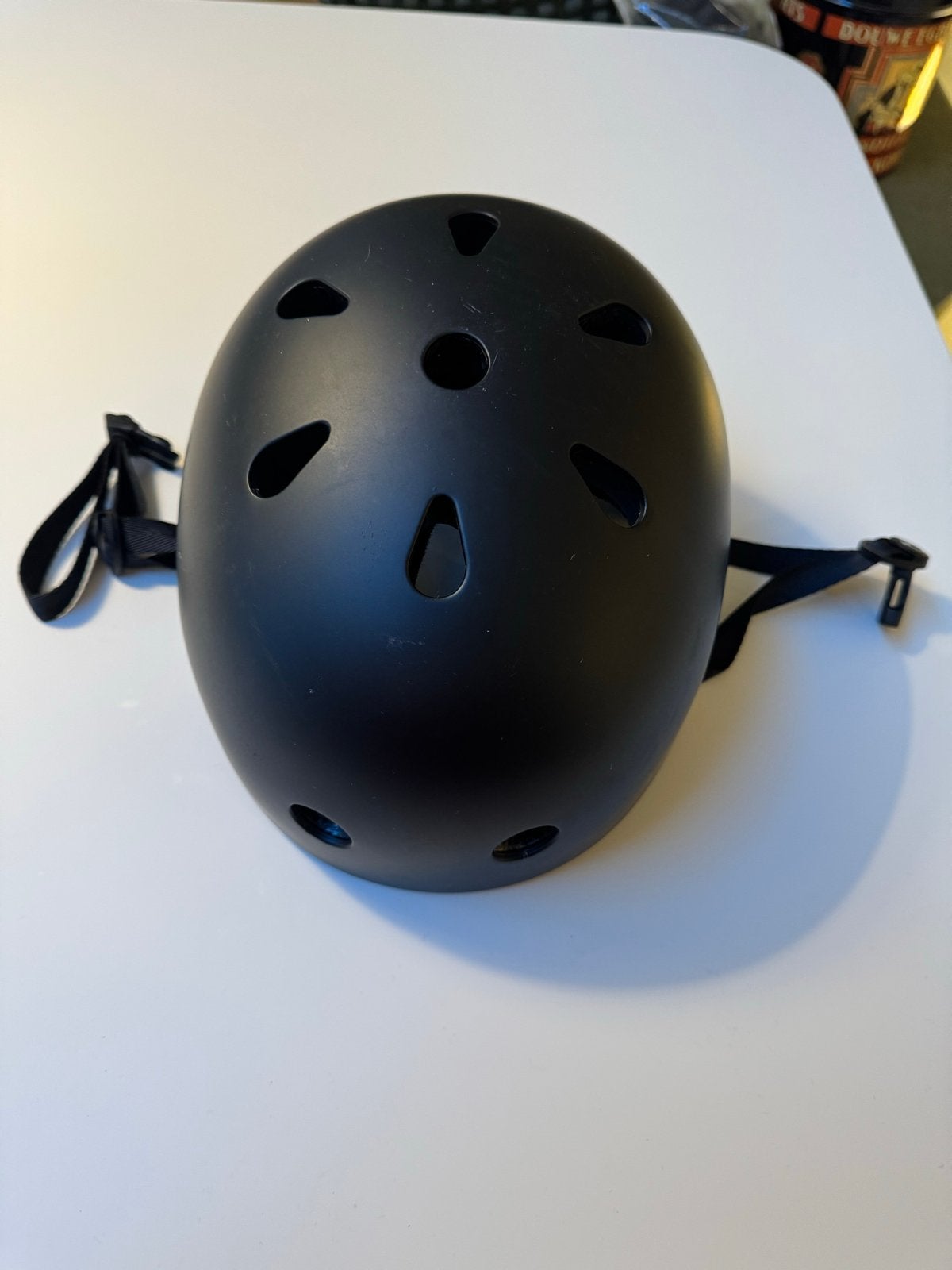 Zwarte skatehelm - Maat S/M - 53-56cm, Sport en Fitness, Skateboarden, Ophalen, Gebruikt, Bescherming