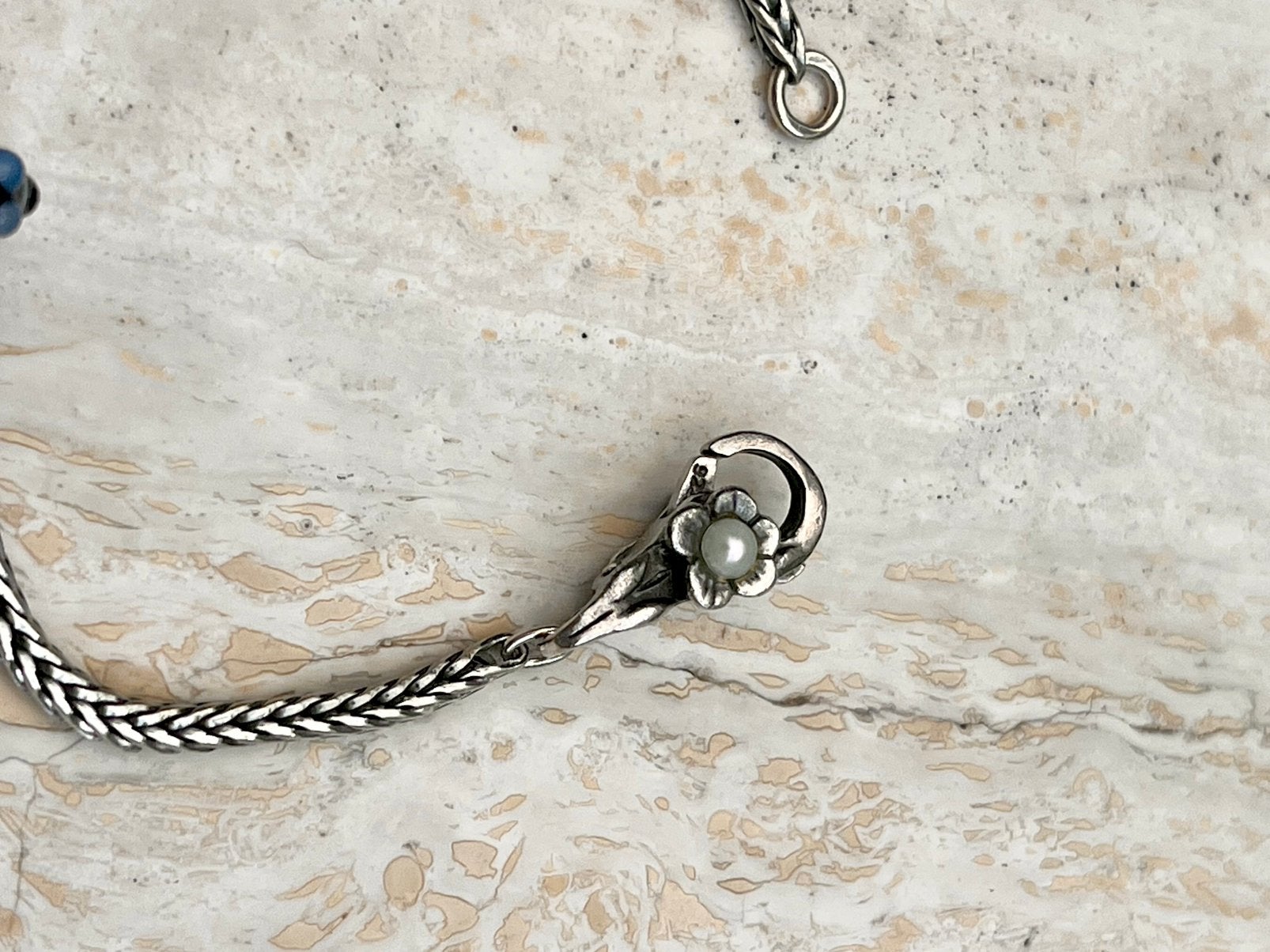 Trollbeads armband 16 cm met parelslot en parelbedel, Sieraden, Tassen en Uiterlijk, Bedels, Ophalen, Gebruikt, Trollbeads, 1 bedel