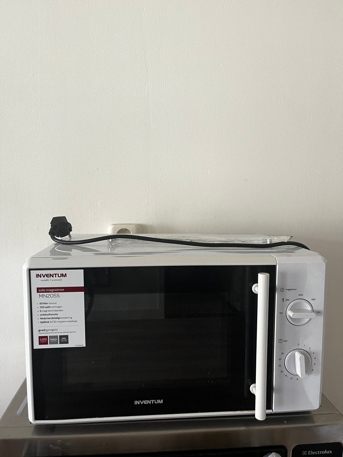 Magnetron zgan - INVENTUM MN205S - 20L/700W - Wit, Witgoed en Apparatuur, Magnetrons, Ophalen, Zo goed als nieuw