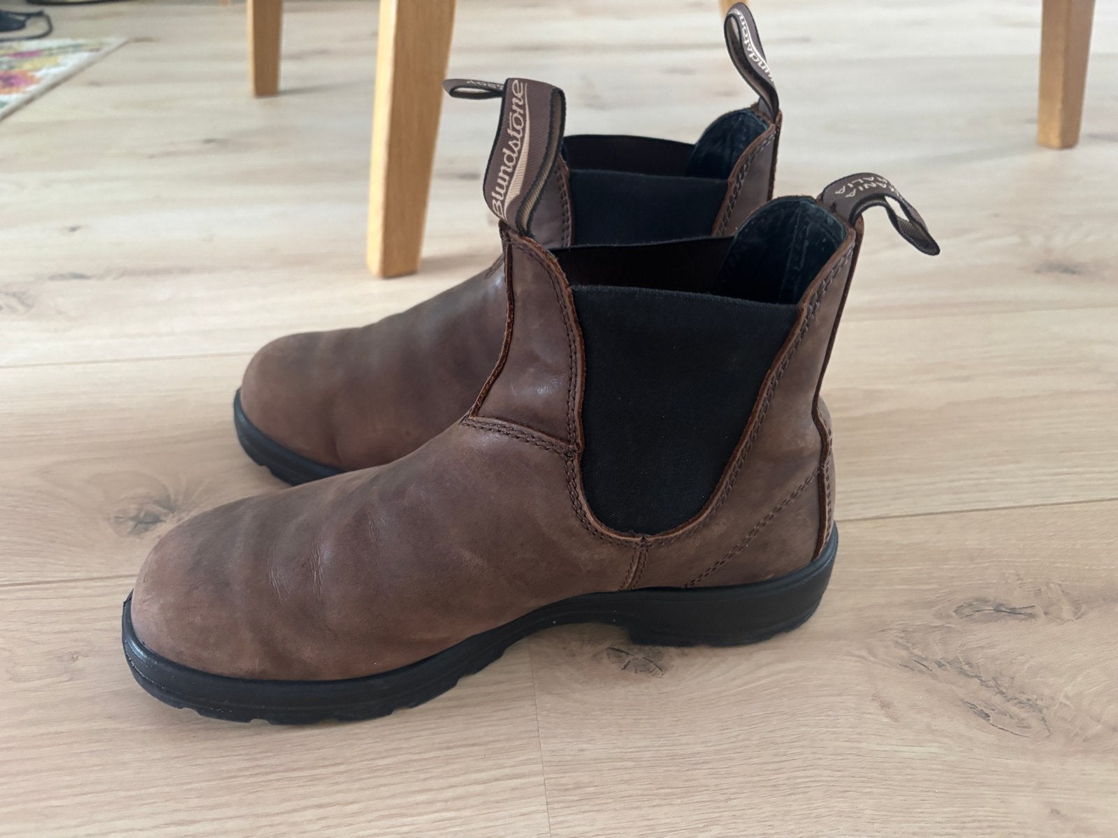 Blundstone maat 39, Kleding | Dames, Ophalen of Verzenden, Gedragen, Bruin, Lage of Enkellaarzen