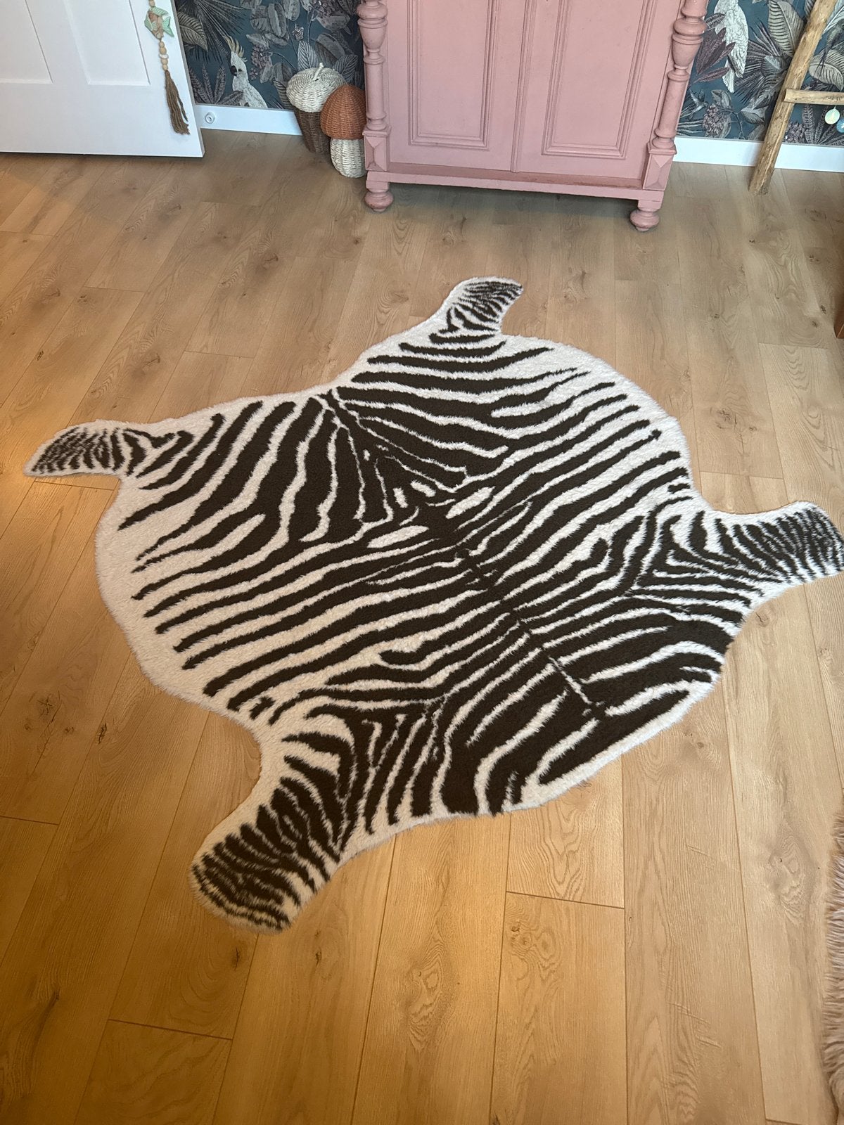 Zebraprint vloerkleed - Zo goed als nieuw, Ophalen, 100 tot 150 cm, Wit, Zo goed als nieuw